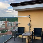 Tarnovo Center *
