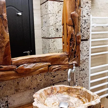 Tarnovo Center Apartment