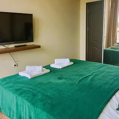 Tarnovo Center Apartment *